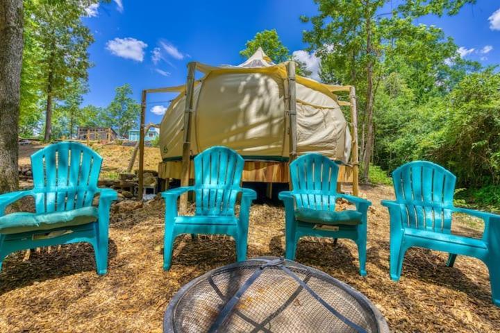 The Aries-A Stargazing, Luxury Glamping Tent Rogersville Exteriör bild