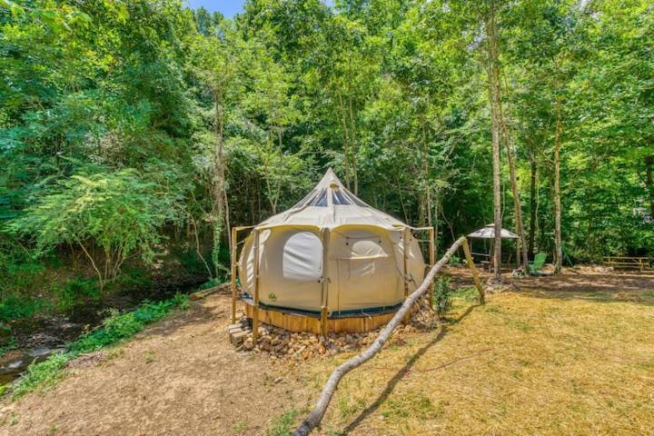 The Aries-A Stargazing, Luxury Glamping Tent Rogersville Exteriör bild