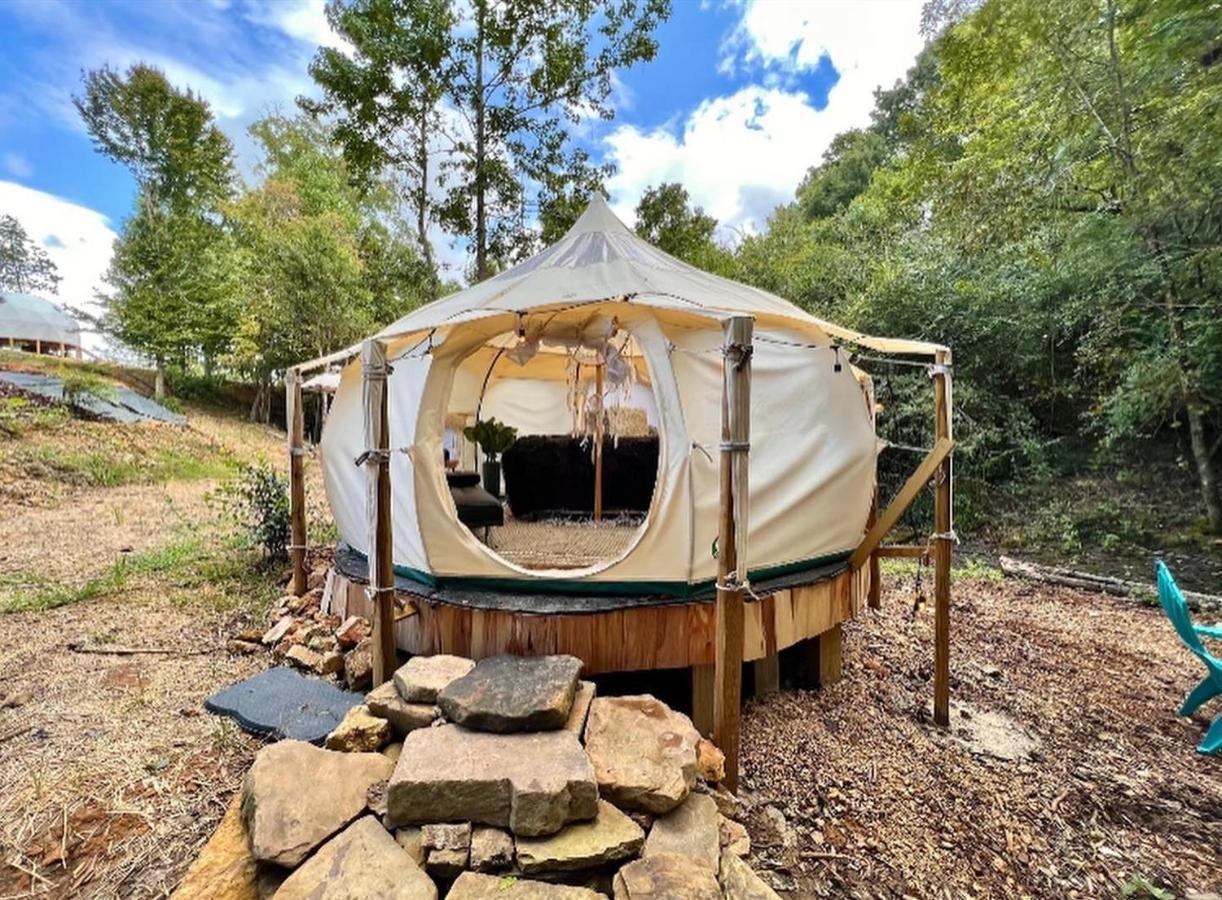The Aries-A Stargazing, Luxury Glamping Tent Rogersville Exteriör bild
