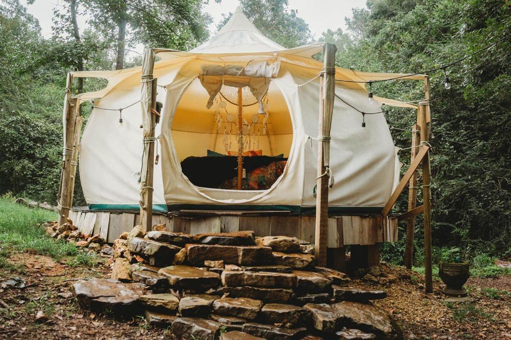 The Aries-A Stargazing, Luxury Glamping Tent Rogersville Exteriör bild